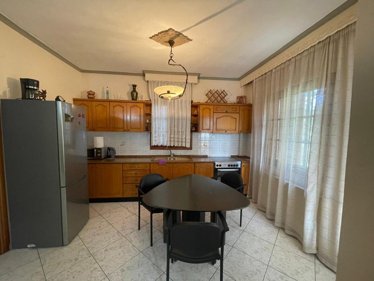 Nea Peramos Large Apartment Near The Beach Экстерьер фото